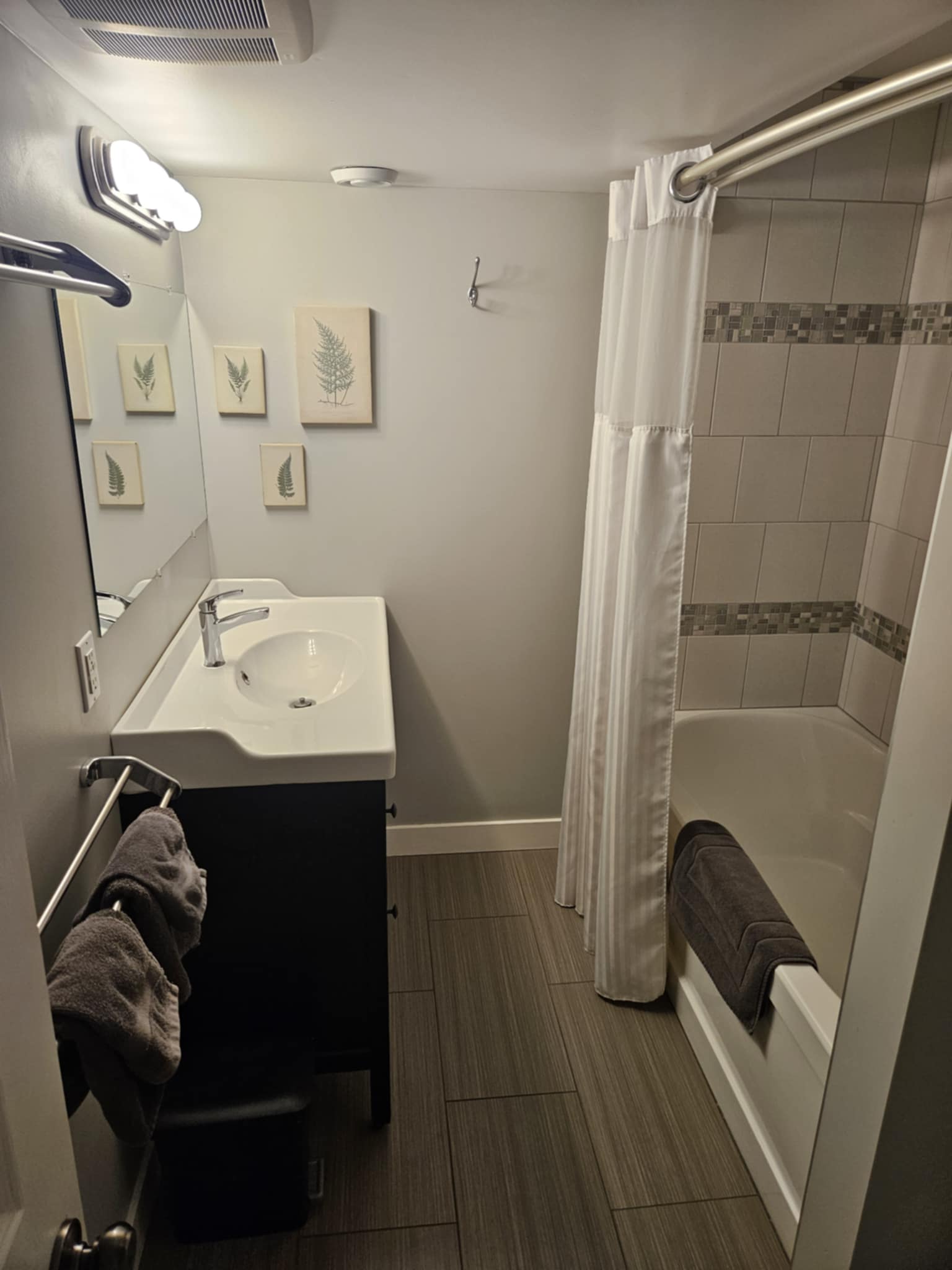 Bikers Haven - Accommodations in Jasper, Canada Bikers Haven - image on stayinjasper.com